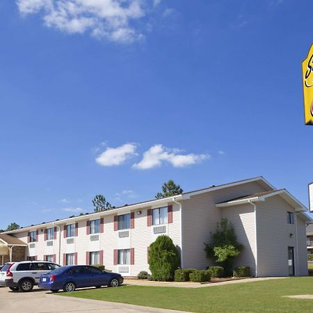 Super 8 By Wyndham Batesville Bagian luar foto